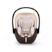 Cybex Cloud S turvakaukalo edestä kuvattuna Amber Brown värissä
