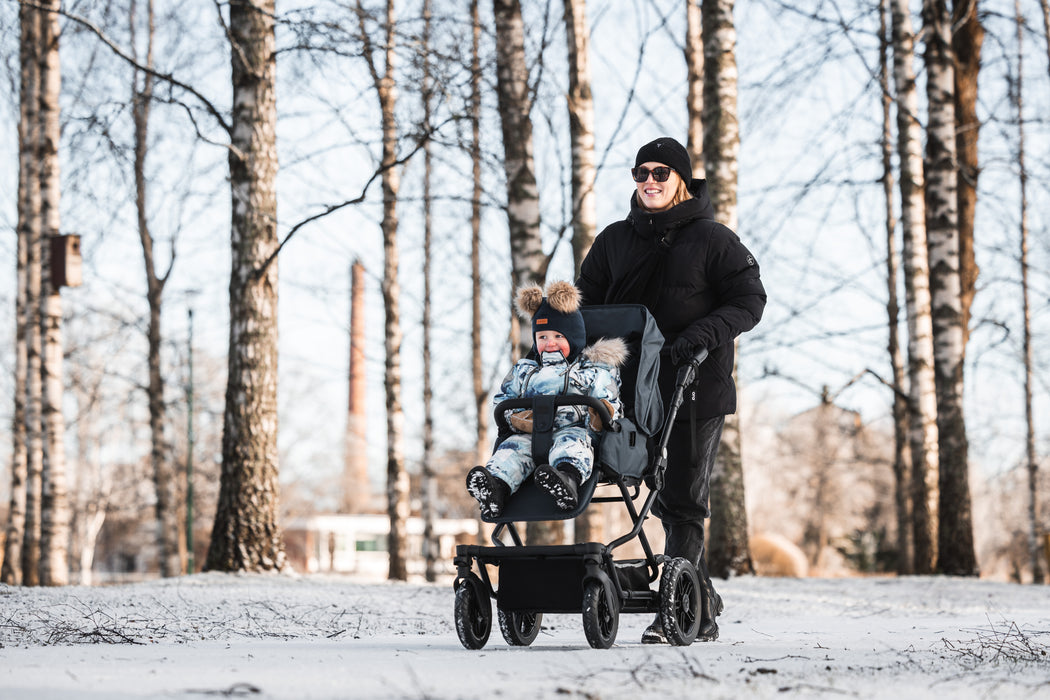 Iso starttipaketti Unto2 kääntyvillä renkailla (Yhdistelmävaunut, Cloud G3 turvakaukalo, jalusta, adapterit, lisätarvikkeet)